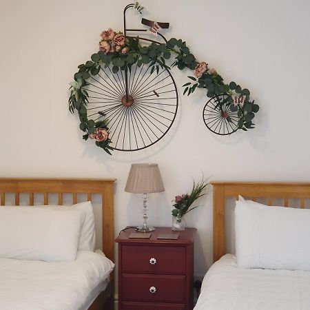 Chartwell Retreat Apartamento Whitby Exterior foto